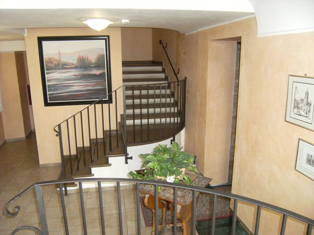 Hotel Palazzo Brunamonti Bevagna Ngoại thất bức ảnh